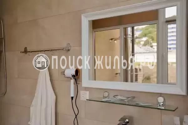 «LooSPAngeles», Лоо