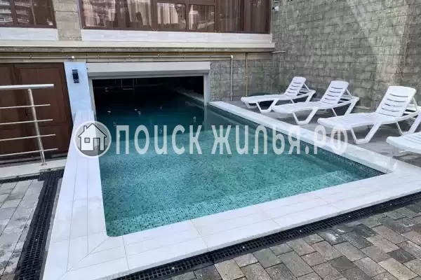 «LooSPAngeles», Лоо