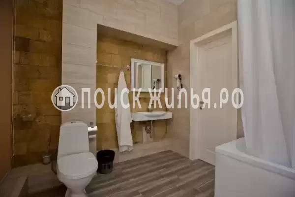 «LooSPAngeles», Лоо