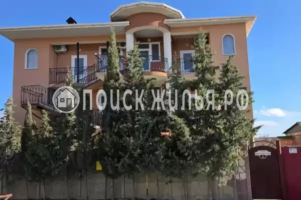 Гостевой дом "Iron Lion", Судак, ул. Юнус Кандым, д. 1