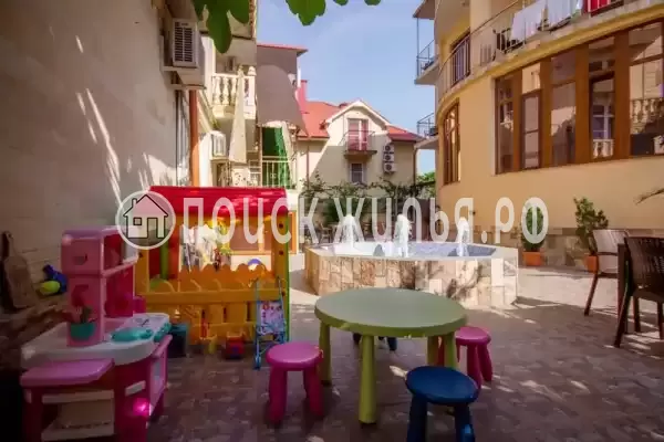 «Сюзэн», Адлер