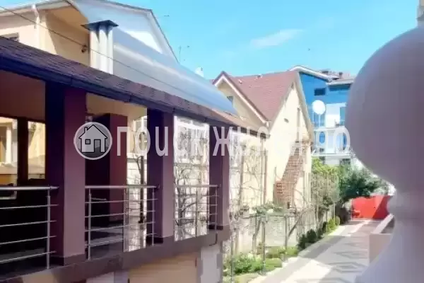 «Family», Адлер