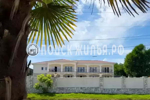 Частный сектор «Villa Дольче Вита», Республика Абхазия, Гудаута, Нартаа, д.97