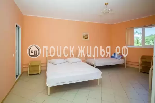 Школьная, д.10, Ольгинка