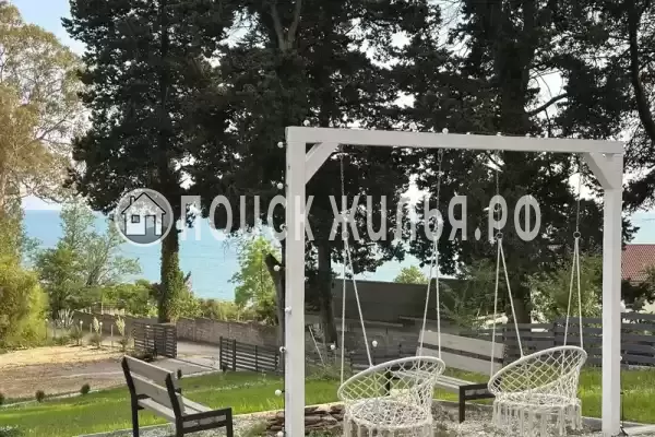 База отдыха «Флора Плейс», Республика Абхазия, Новый Афон, Сухумское шоссе, д.39А