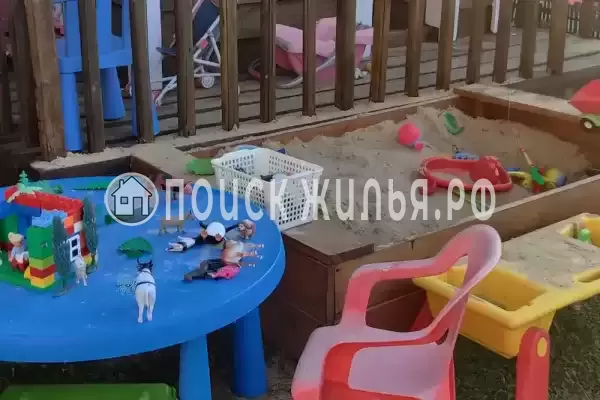 «Дакадан», Кучугуры