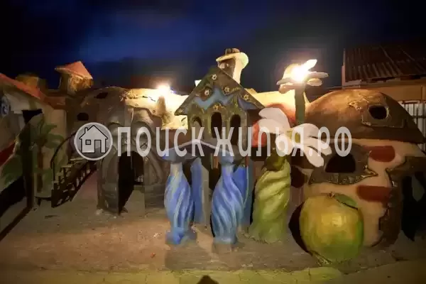 «Черепаха», Кучугуры