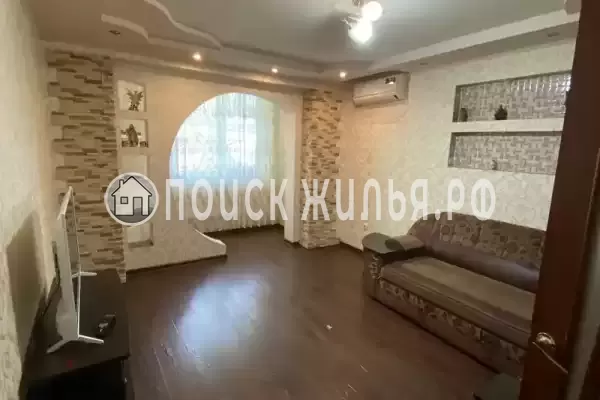 «Семейный отдых», Кучугуры