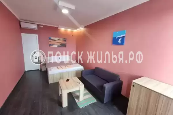 «Июнь», Голубицкая