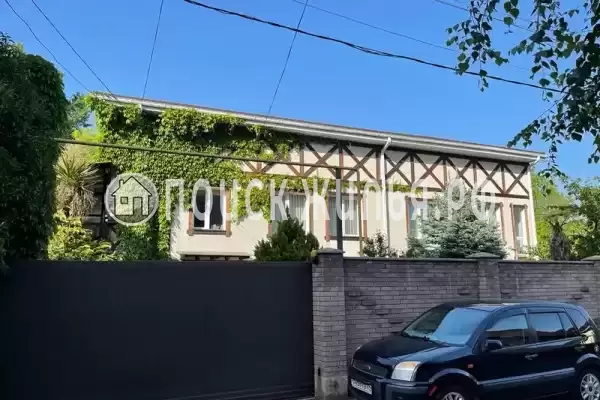 Частный сектор «Мансардный этаж в центре», Краснодарский край, Сочи, Адлер, Старонасыпная, д.36