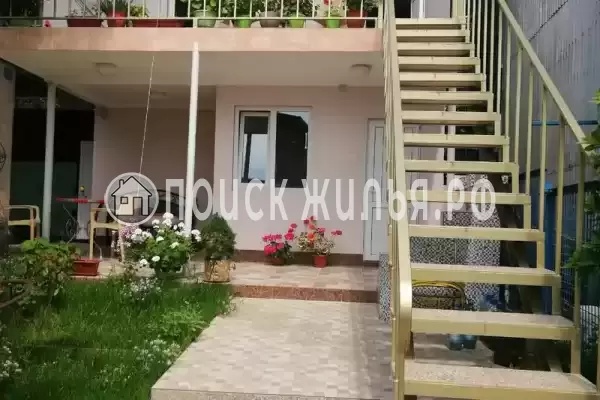 Гостевой дом «Дворик с геранью», Гагра
