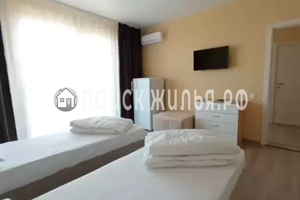 «Белый лотос», Кучугуры