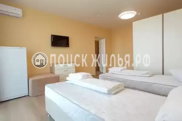 «Белый лотос», Кучугуры