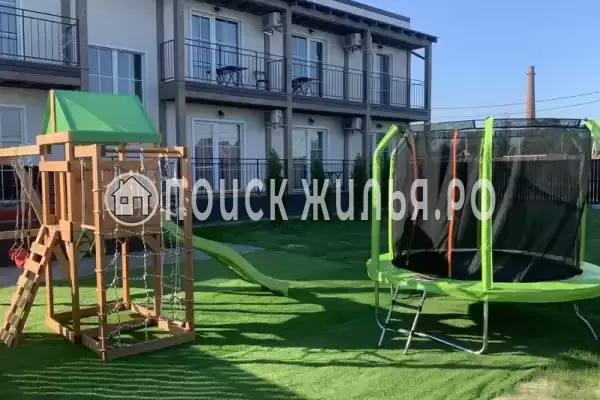 «Белый лотос», Кучугуры