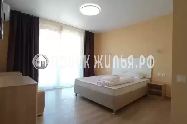 «Белый лотос», Кучугуры