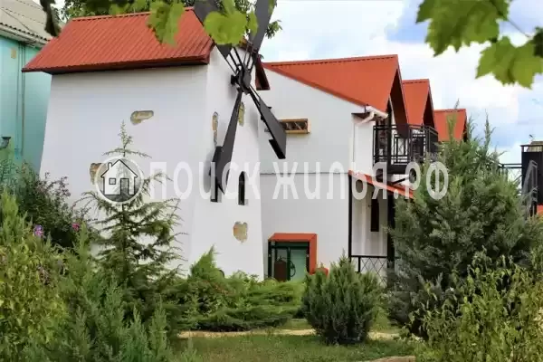 «Фонарь и Мельница», Береговое