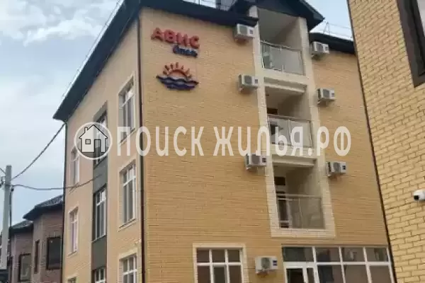 Гостиница «Авис», Криница