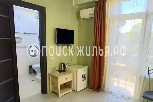 «PovezLoo», Лоо