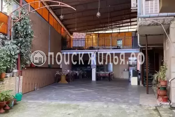 «PovezLoo», Лоо