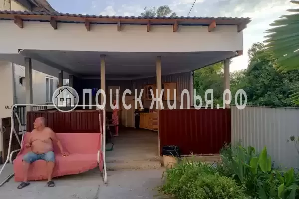 «У Анжелы», Лоо