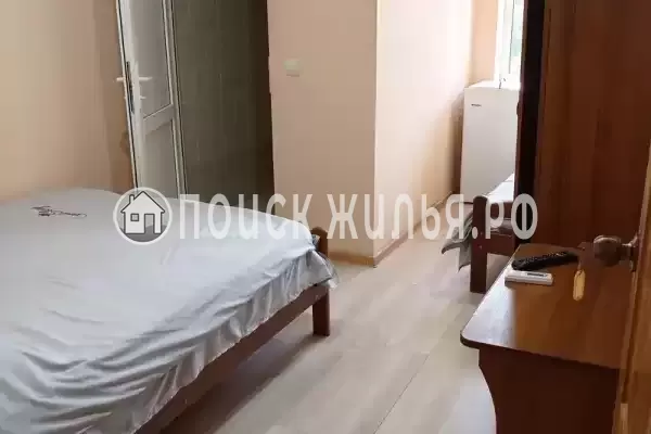 «У Анжелы», Лоо