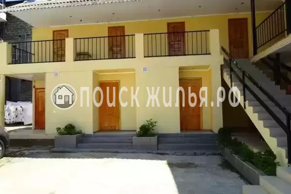 «У Анжелы», Лоо