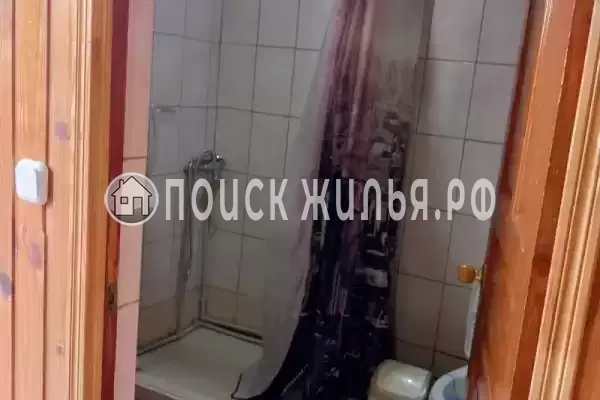 «У Анжелы», Лоо