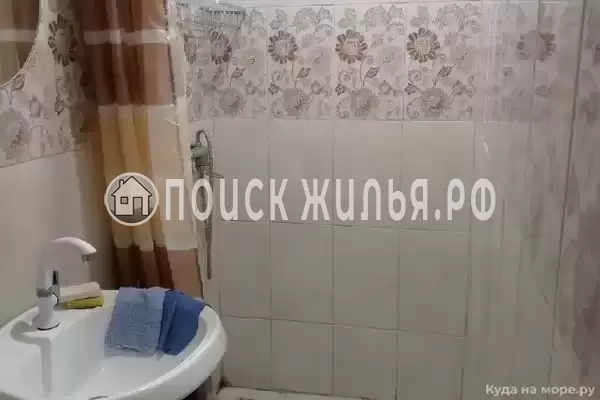 «У Анжелы», Лоо