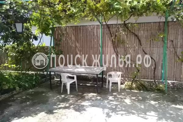 Гостевой дом «Бриз», Гагра