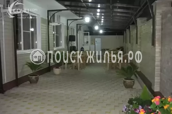 Гостиница «Лили», Лоо