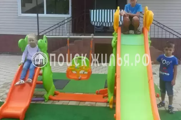 Гостиница «Лили», Лоо