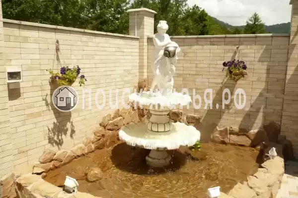 Гостиница «Лили», Лоо