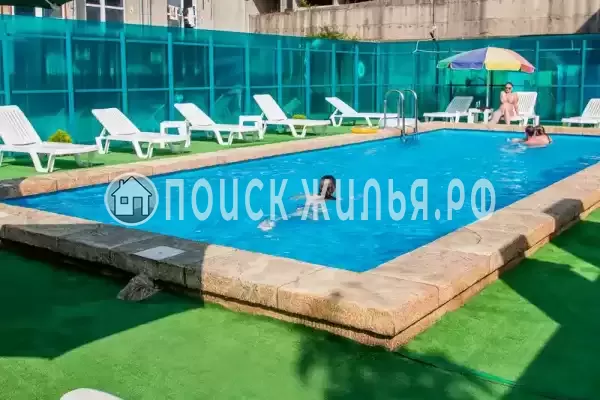 Гостиница «Лили», Лоо