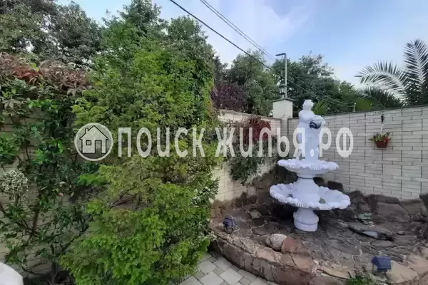 Гостиница «Лили», Лоо