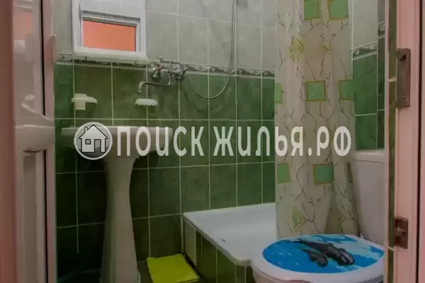 Гостиница «Лили», Лоо