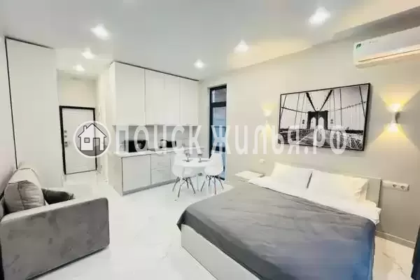 Апартаменты «С бассейном и балконом», Вардане