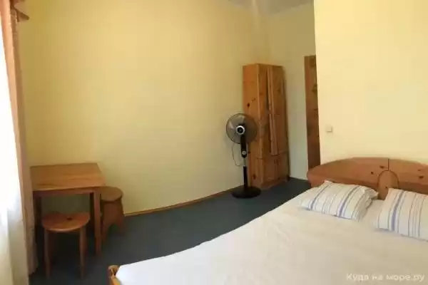 Гостевой дом «Molodezhnyyhouse», Краснодарский край, Сочи, Вардане, Молодёжная, д. 18/1