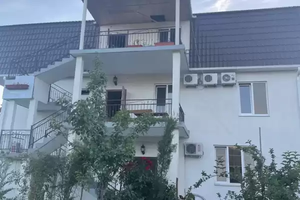 Гостевой дом «Эмиль», Республика Абхазия, Цандрипш, Эшба, д. 2