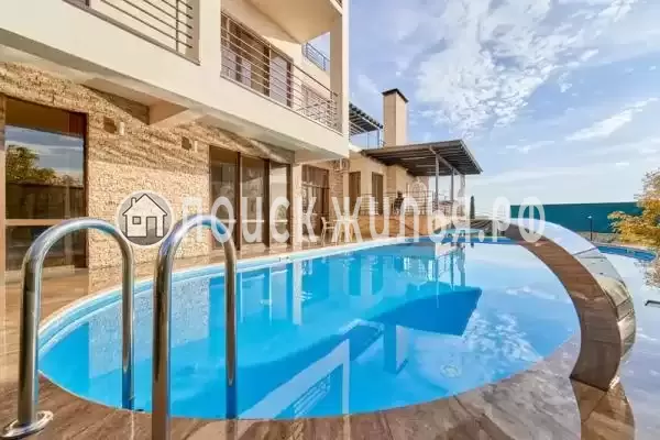 Частный сектор «Апартаменты с бассейном», Адлер Частный сектор «Апартаменты с бассейном», Адлер