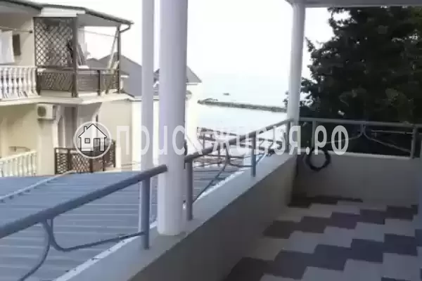 «Лилия», Утёс