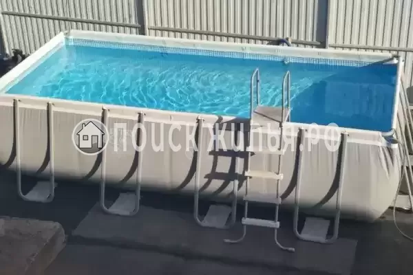 «Фиджи», Адлер