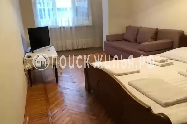 Квартира «В центре Гагры», Республика Абхазия, Гагра, кв. 40, д.этаж2