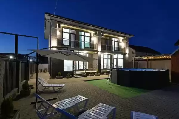 Частный сектор «Коттедж Family Villa», Краснодарский край, Голубицкая, Советская, д. 26А