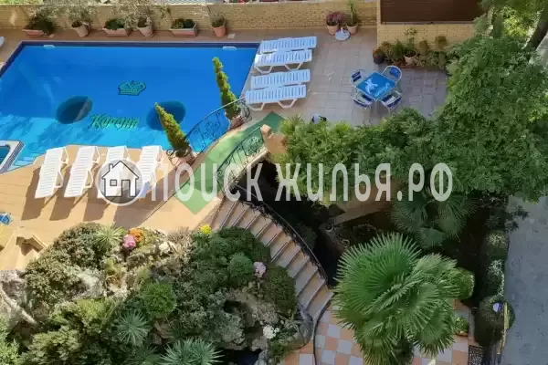 Отель «Корона», Алушта