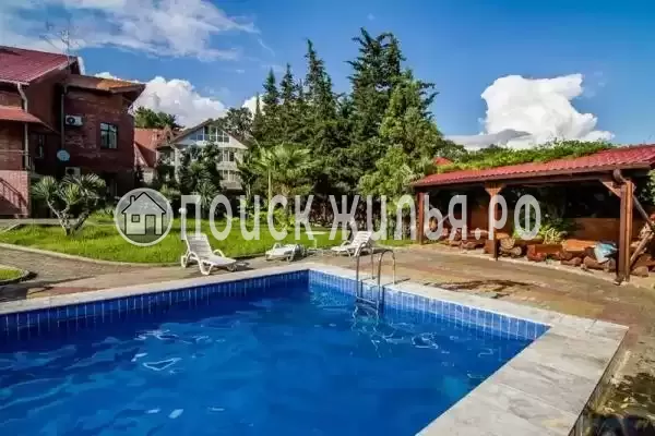 «Пенаты», Лоо «Пенаты», Лоо