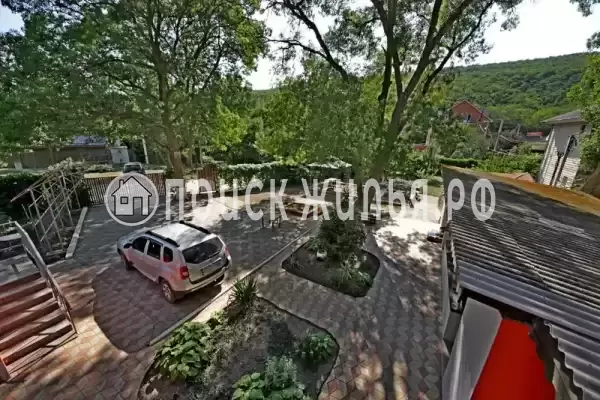 «На Кленовой», Сукко