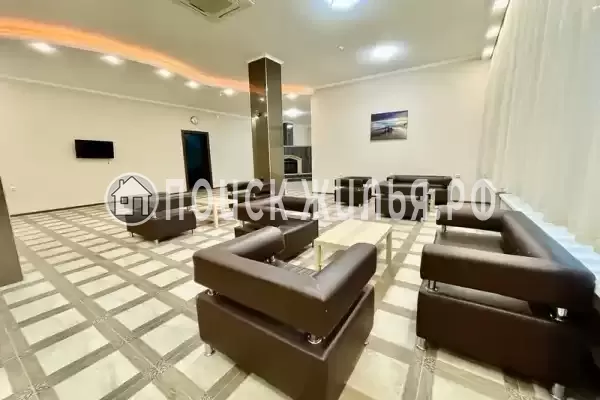 «Merri Ott», Сукко