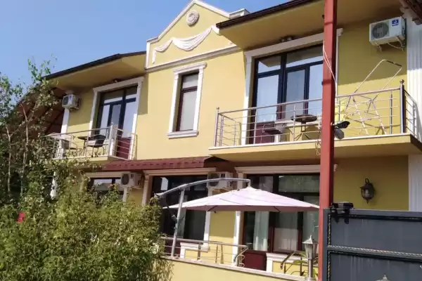 Гостевой дом «Астра», Краснодарский край, Сочи, Адлер, Апрельская, д. 8