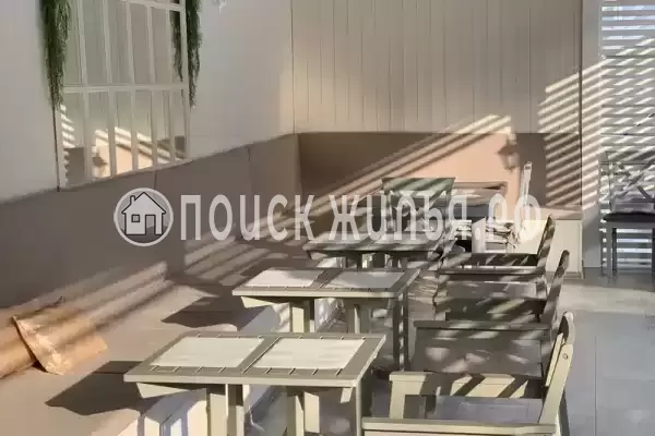 «Хурма Хоум», Небуг