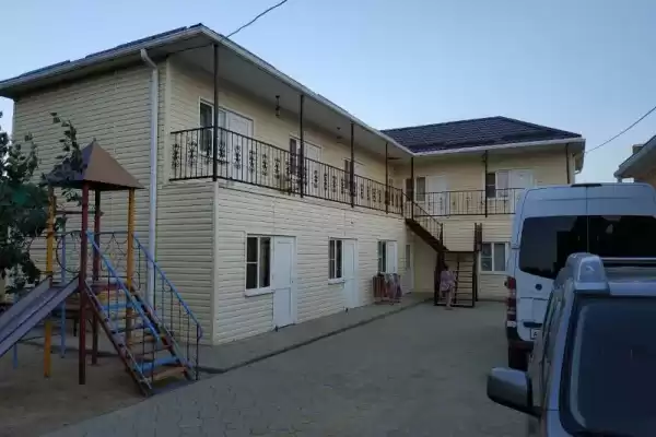 Гостевой дом «Лазурный», Краснодарский край, Пересыпь, Комсомольская, д. 47
